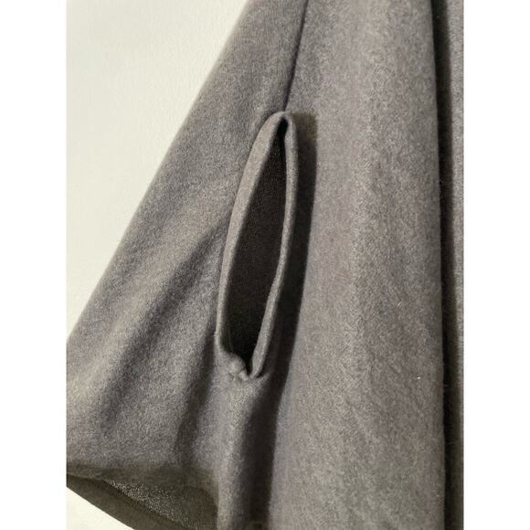 Cherish Green Cowl Neck Poncho Top Sz S - Picture 5 of 5